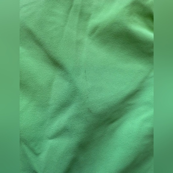 Under Armour Men's Green Golf Shorts - Picture 4 of 4